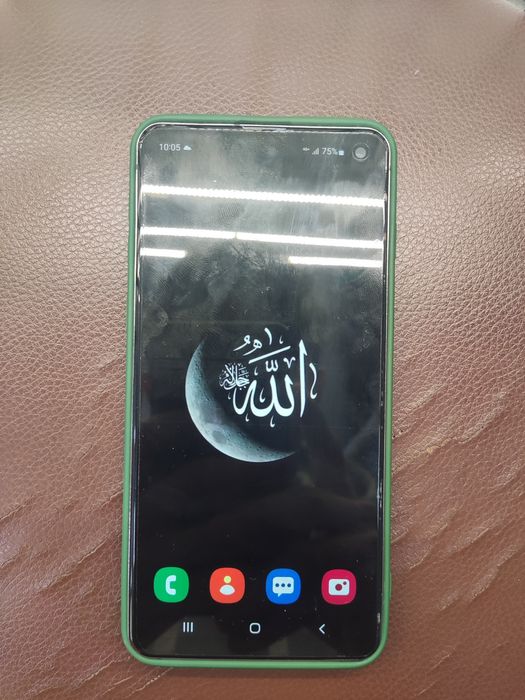 Galaxy S10 телефон