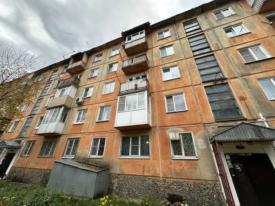 3х пл.Ушанова Дзержинского 20 А.Кашаубаева 1969гп. 60м2 панель решетки