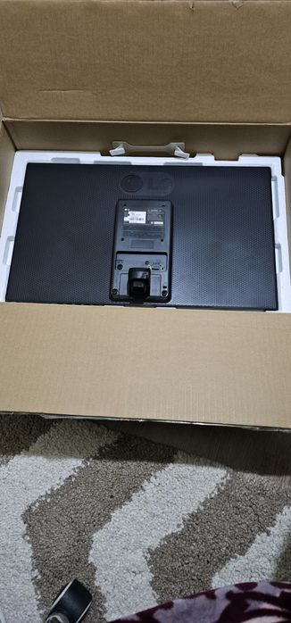 Продам монитор LG