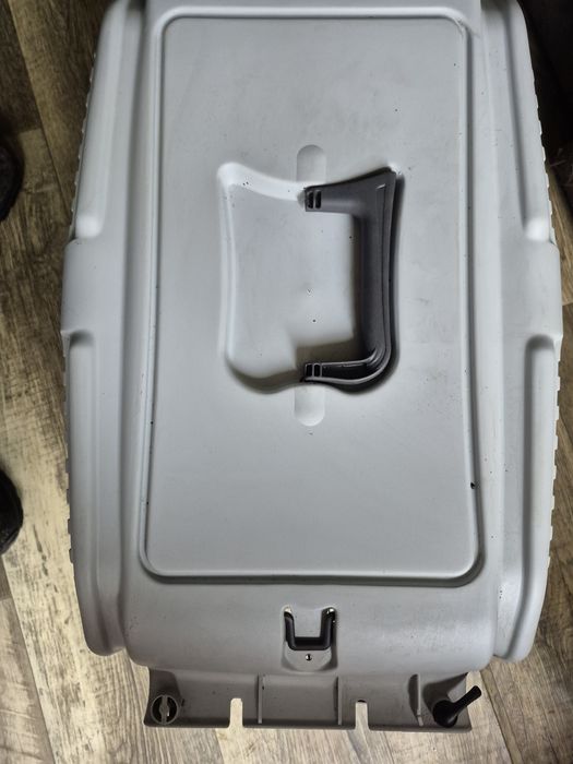 Vând  cușcă  pt  transport  câini