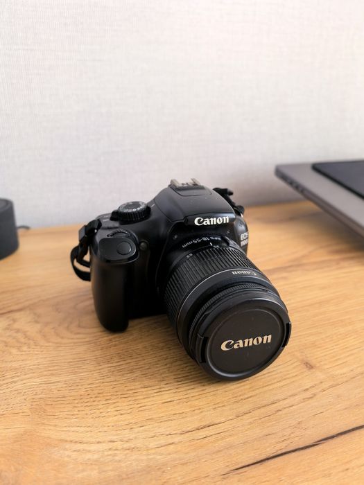 Фотокамера Canon EOS 1100D