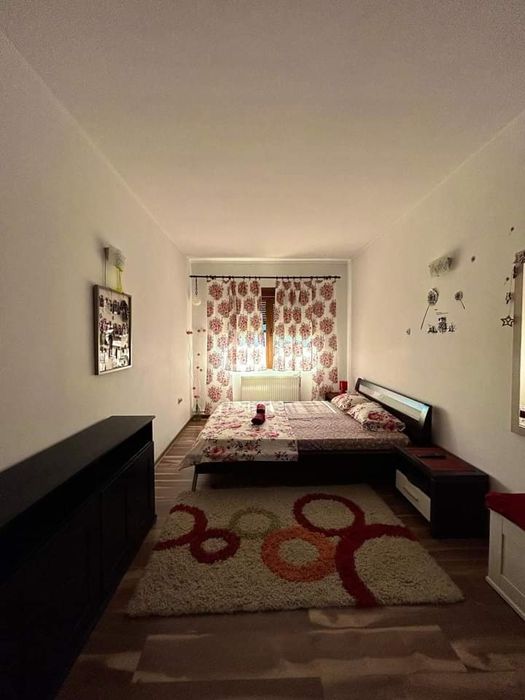 Cazare casa 8-10 persoane