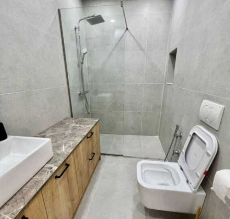 Дава се под наем Тристаен апартамент в София, Дружба 2 - 92 кв.м за 398.82 € - Снимка #1