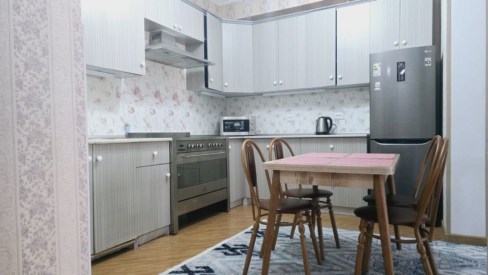 Жк Шахристан 2 комн посуточно