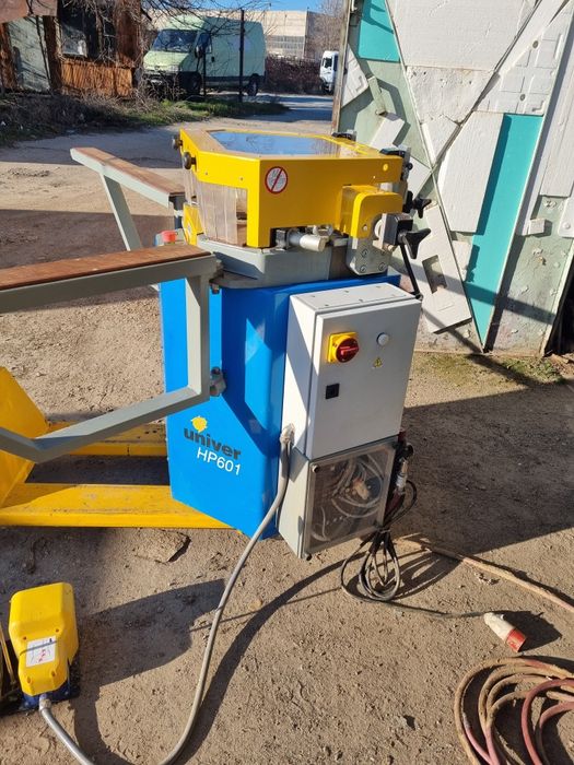 Ъглонабивна машина за алуминиева дограма