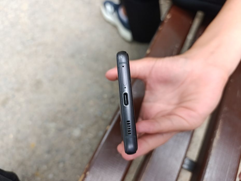 Самсунг S21FE 5G