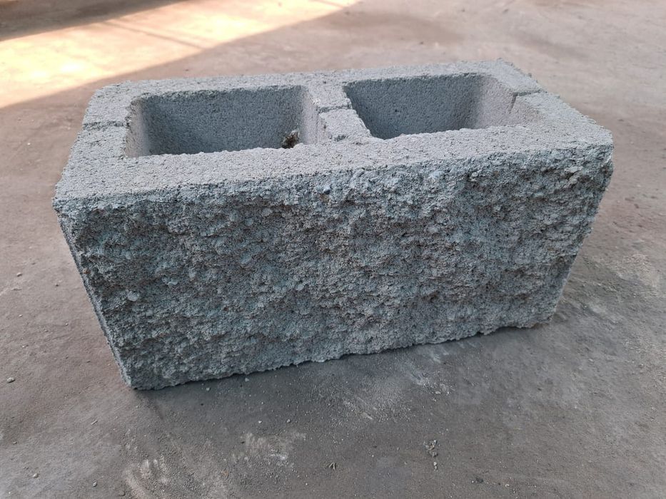 Рваный шлакоблок