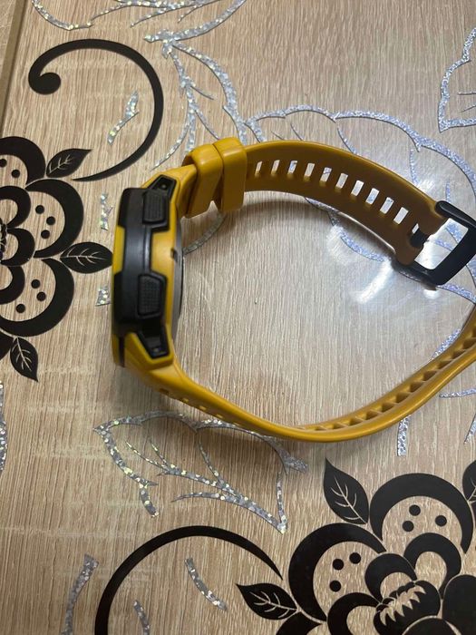 Часовник Garmin Instinct Solar