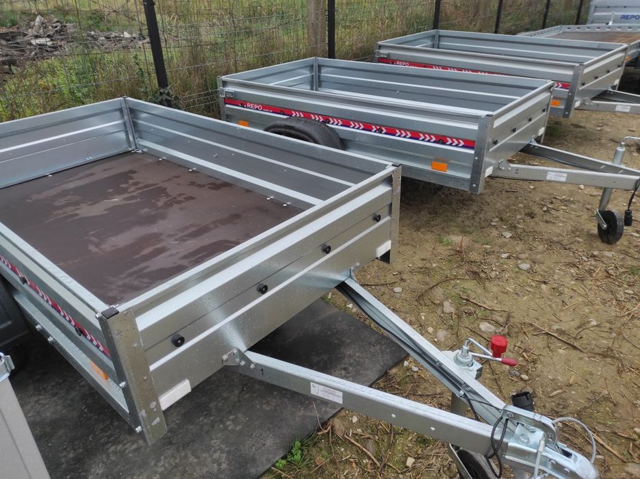 Inchiriere remorca de 750 , platforma de inchiriat