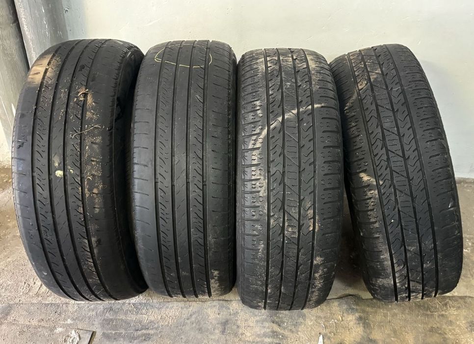 Продам шины летние б/У 225/60/17