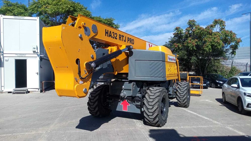 Inchiriere nacela articulata diesel 32 metri