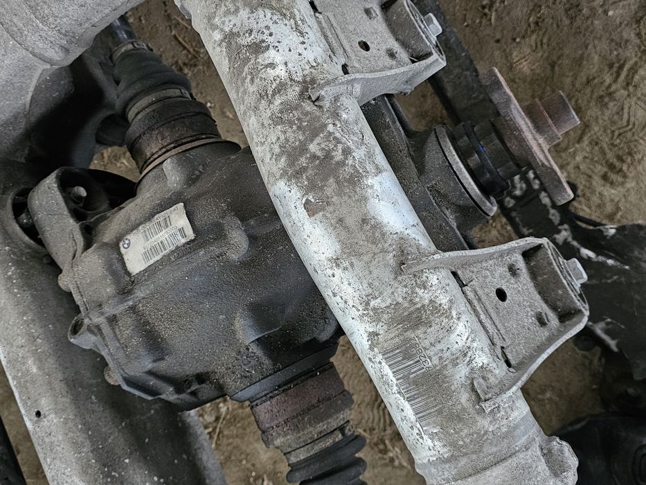 Заден мост ф10 f10 f11 ф11 бмв bmw 520 530d 535d