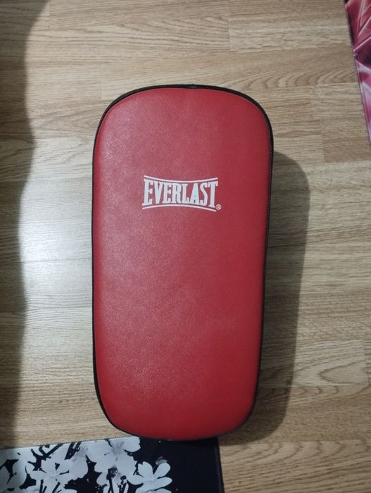 Гантели и лапы для спорта