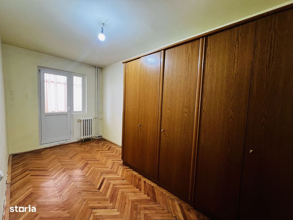 Apartament 4 camere, etaj 1 -  Zona Girocului