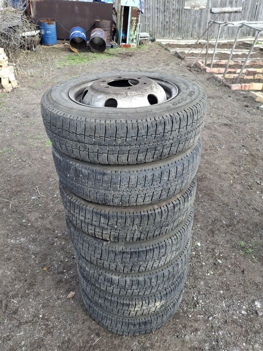 Продам резину на Газель