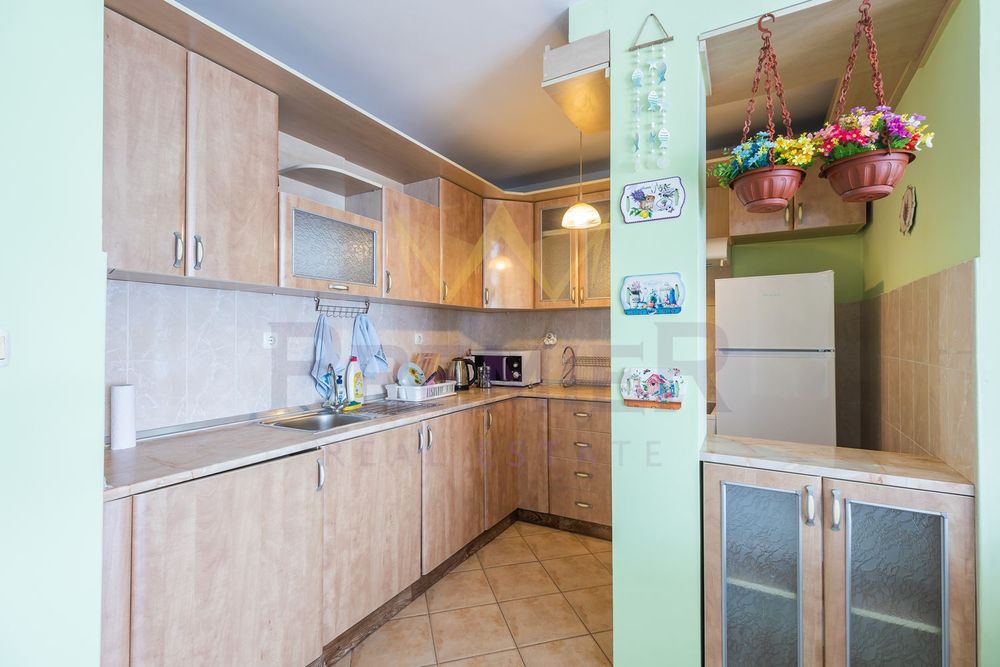 Продава се Четиристаен апартамент в Варна, Общината - 150 кв.м за 2960 €/кв.м - Снимка #3