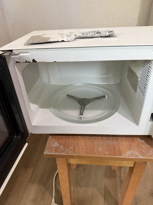 Продам микроволновую печь