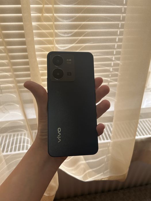 Vivo Y35 + калъф etuo