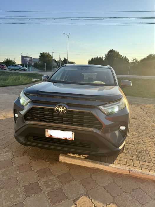 Продам тoyota RAV4