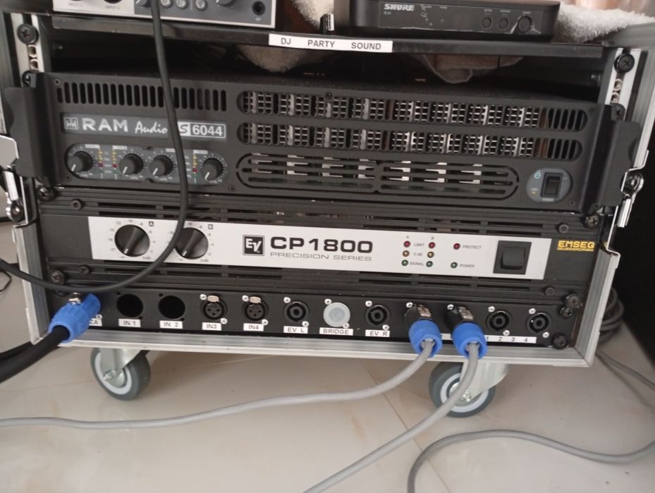 Electro Voice cp1800