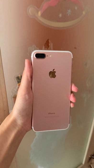 iPhone 7 Plus продам