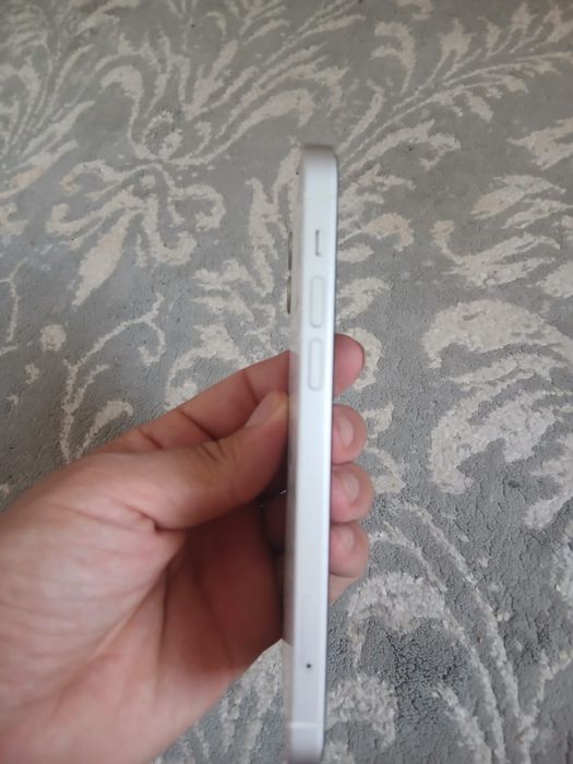 IPhone 12 с горантия