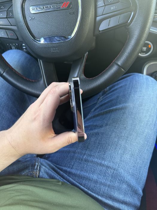 Срочно продам Айфон Iphone 14 pro max