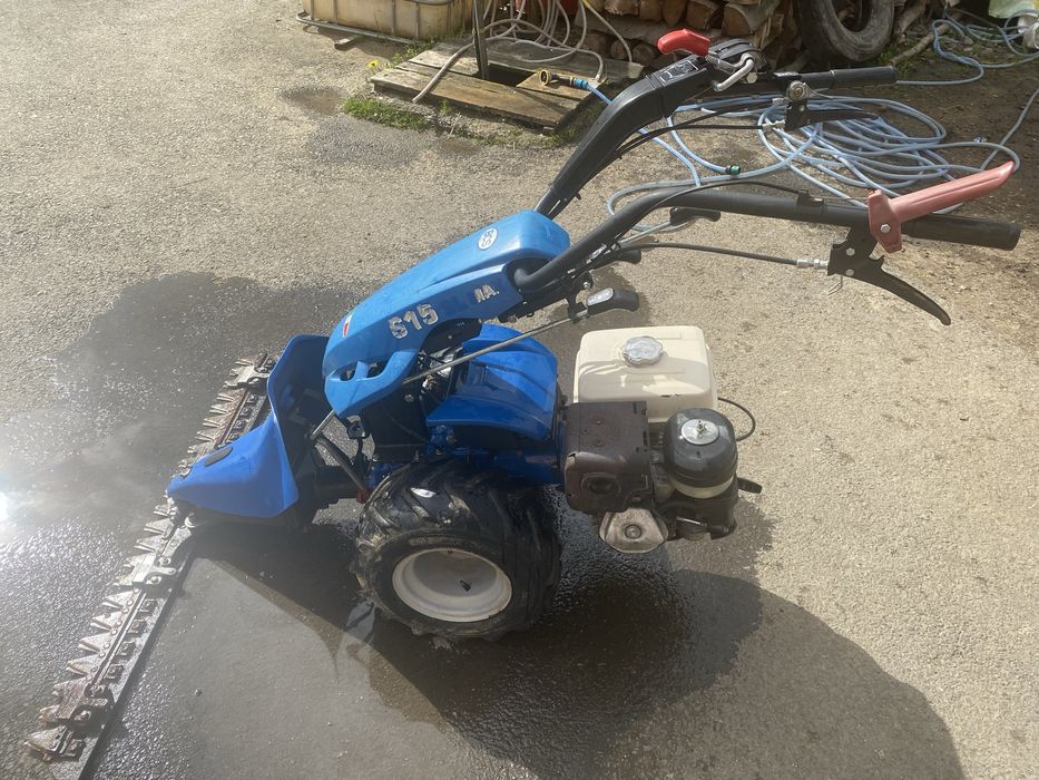 Vând cositoare BCS 9 cai