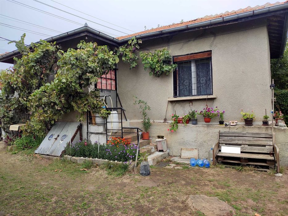 Продава се Къща в с. Алдомировци, Област София-област - 40 кв.м за 1875 €/кв.м - Снимка #10