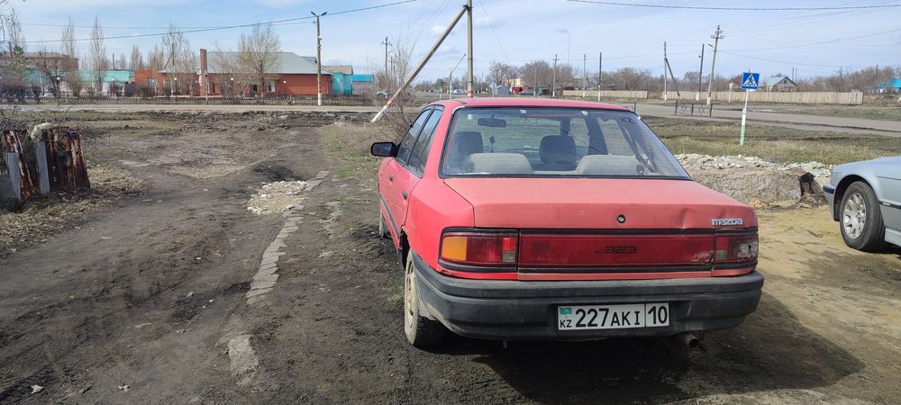 Продам Мазду 323