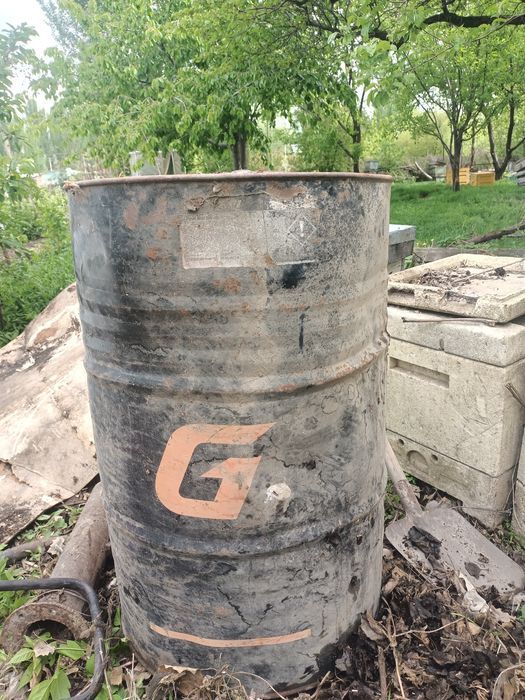 Продам бочки 2000 тенге