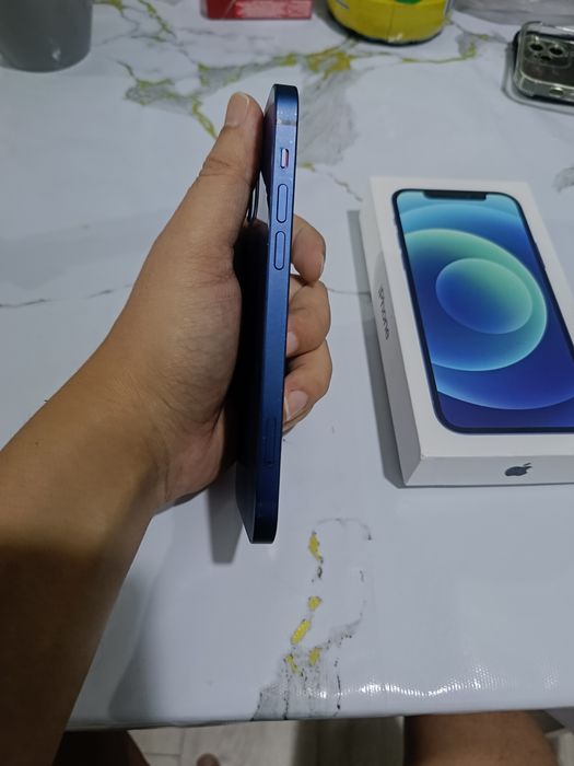 Айфон 12 64 Гб идеальном состоянии