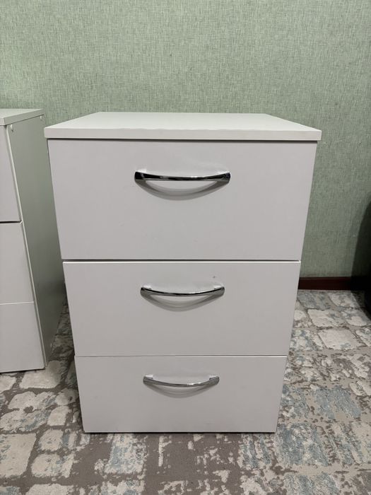 Офисные тумбочки