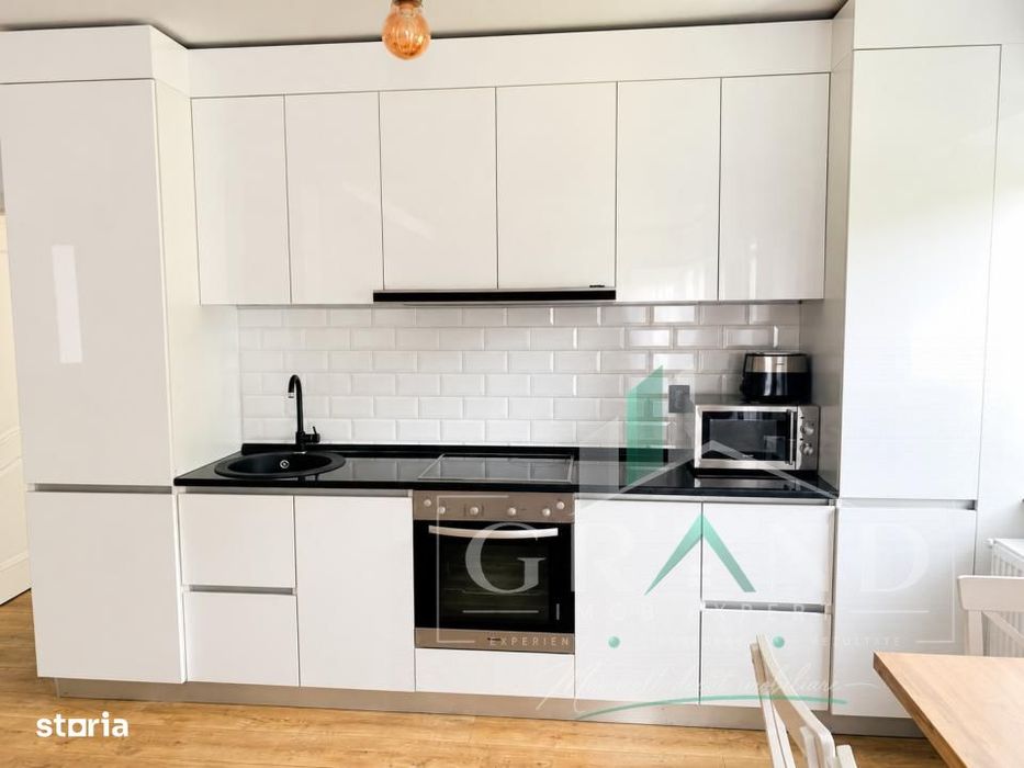 ACASĂ LA MARGINEA PĂDURII | 3 Camere | BALCON | Donath Park/Capat Gr