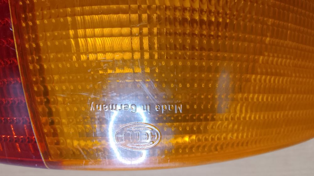 Задний поворотник Audi 100 c4