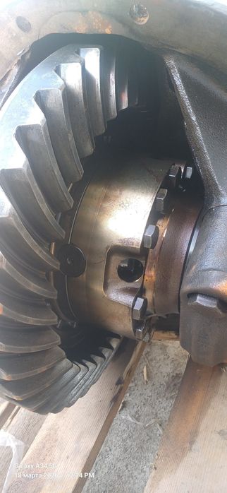 Продам редуктор на Ман 9/37