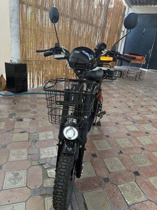 Moto skuter ideal