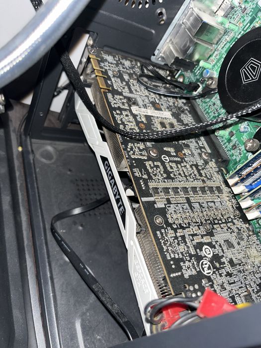 Placa video GTX 1080ti 11GB Gigabyte White