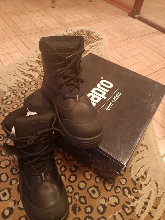 Спец обувь новая в упаковке