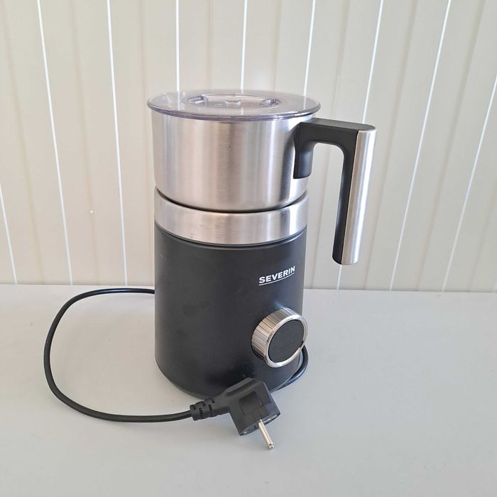 CADOU - aparat pentru spuma de lapte Severin, S3585, capacitate 500 ml