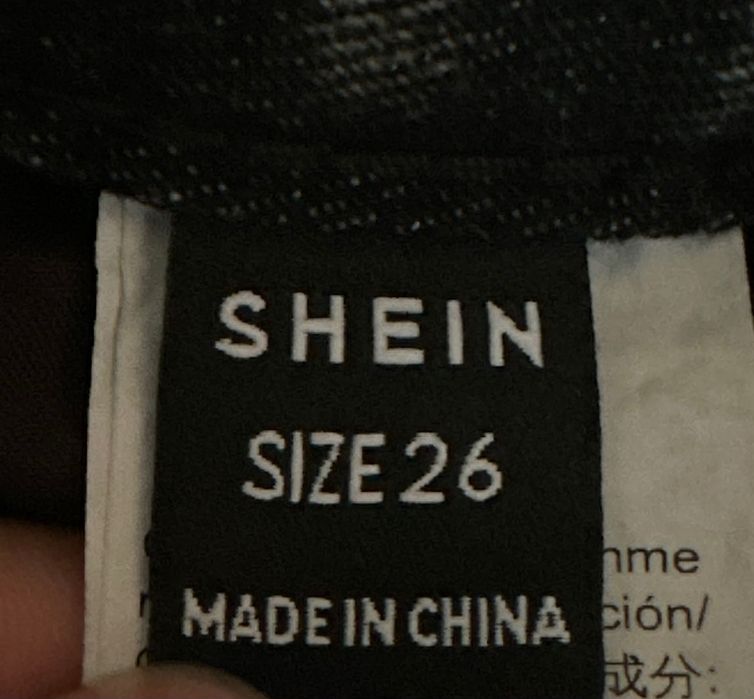 Дамски къси дънкови панталонки