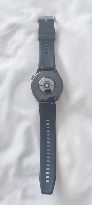 Продавам смарт часовник Huawei GTPro 3 в гаранция