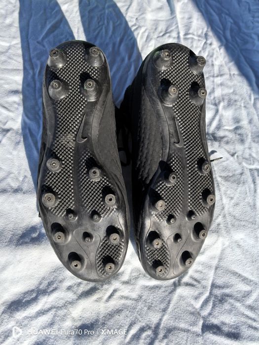 Страхотни бутонки nike и adidas номер 40