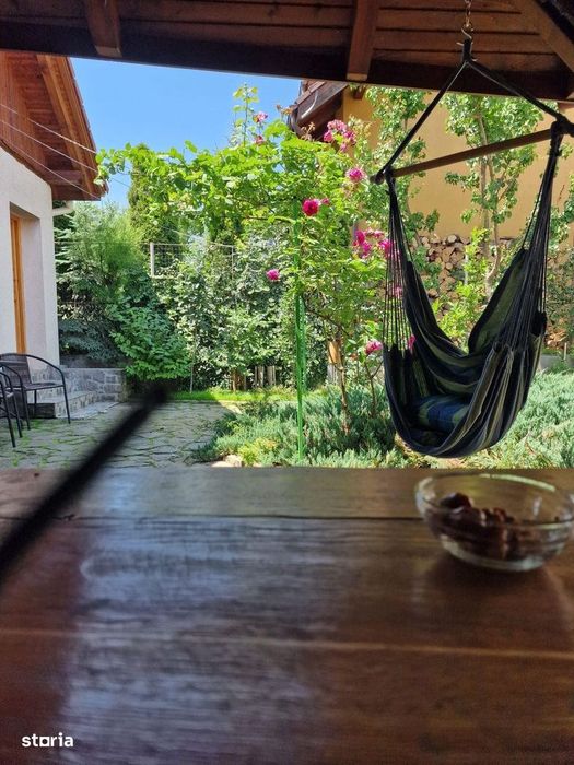 Proprietate versatilă, mobilată, utilată - 260 m² utili + 730 m² curte