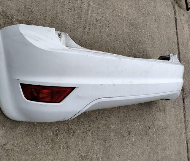 Bara spate hatchback Ford Focus a 2-a generatie