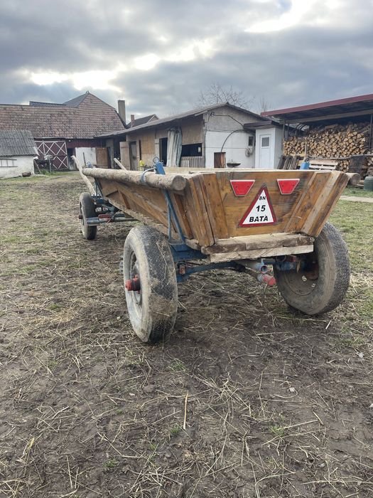 Căruță de vânzare