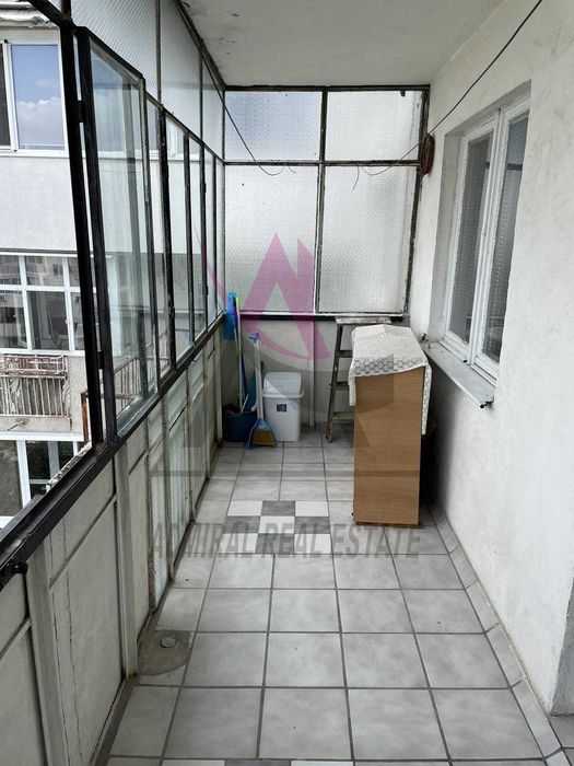 Дава се под наем Четиристаен апартамент в Варна, Базар Левски - 105 кв.м за 409 € - Снимка #8