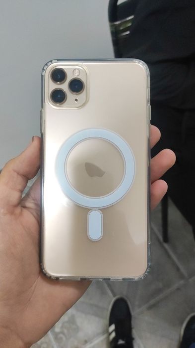 Iphon 11 pro max sotilad