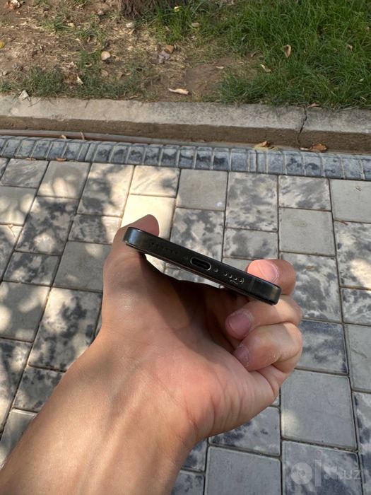 Iphone 15 pro max 256 gb 76 batare