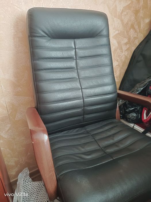 Стул-кресло для начальников